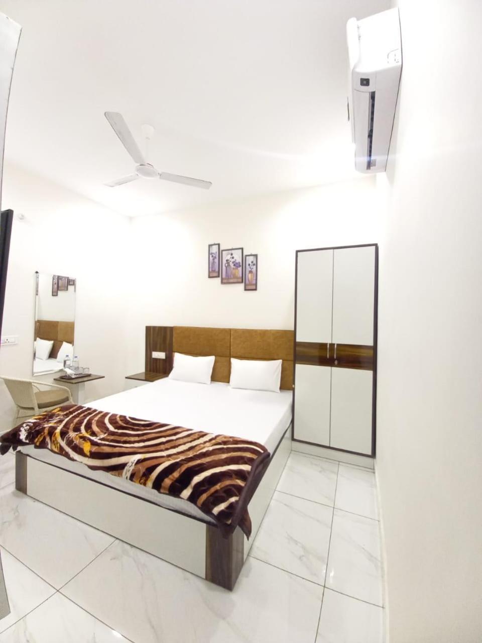 Hotel Kg Residency Ludhiana Exterior photo